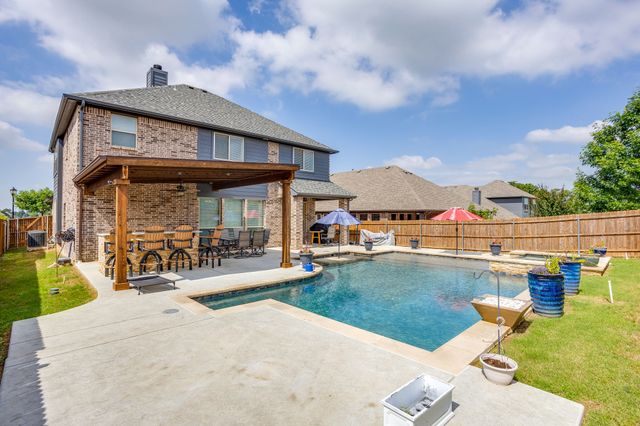 1116 Bear Oak Drive, Burleson, TX 76028