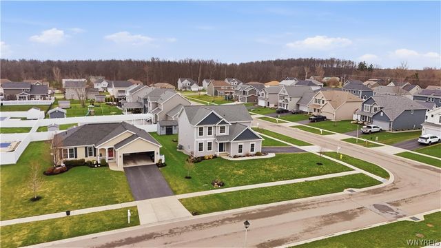 2386 Burbank Drive, Hamburg, NY 14085