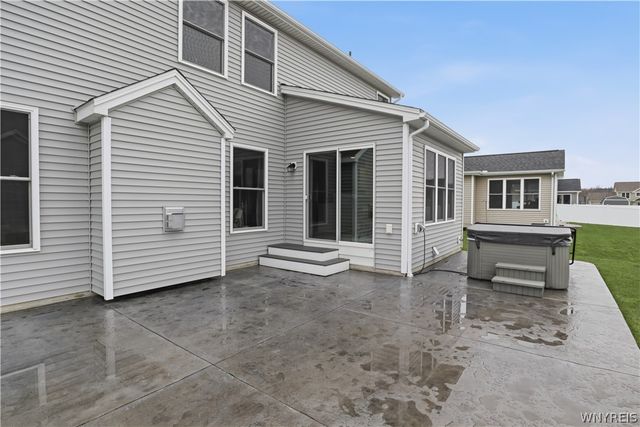 2386 Burbank Drive, Hamburg, NY 14085