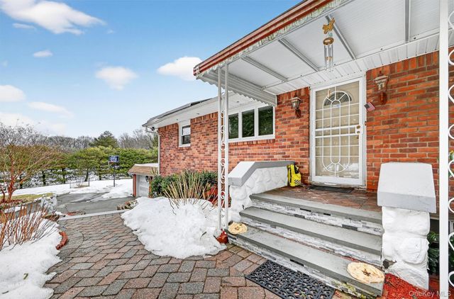 4 Kingsland Drive, New City, NY 10956