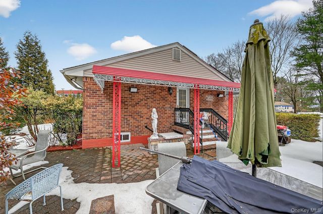 4 Kingsland Drive, New City, NY 10956