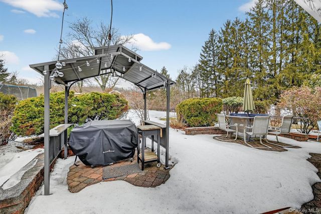 4 Kingsland Drive, New City, NY 10956