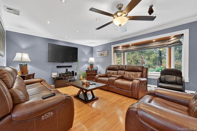 4 Kingsland Drive, New City, NY 10956