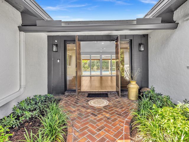 3264 Lakeview Drive, Delray Beach, FL 33445