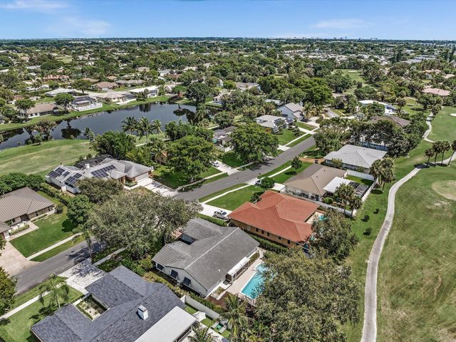 3264 Lakeview Drive, Delray Beach, FL 33445