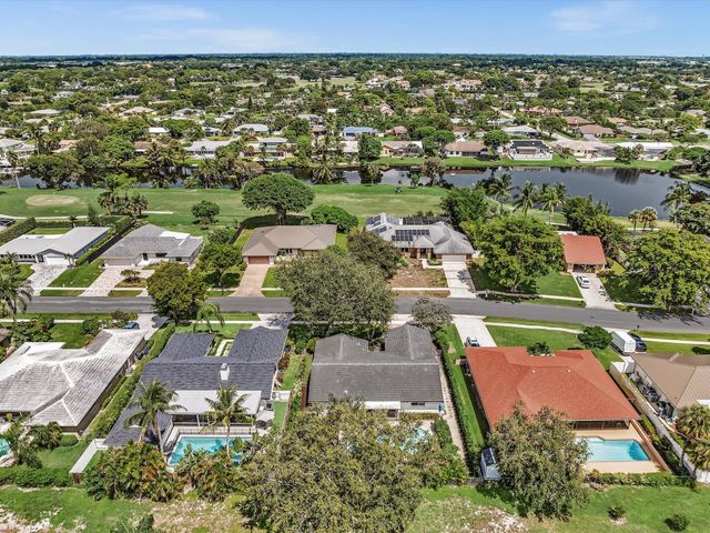 3264 Lakeview Drive, Delray Beach, FL 33445