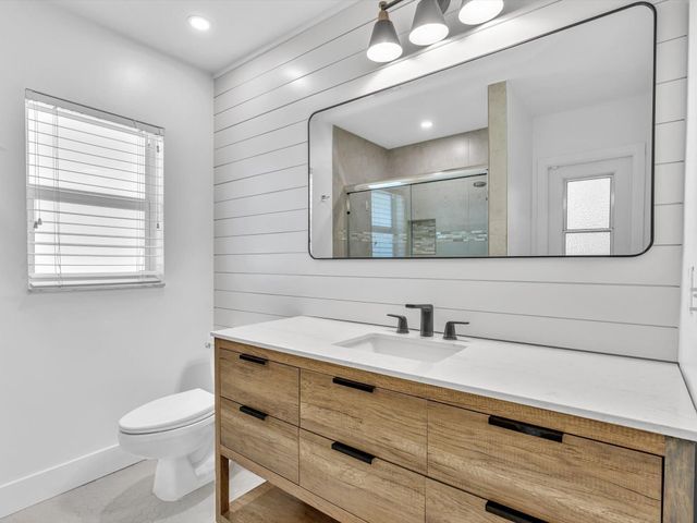 3264 Lakeview Drive, Delray Beach, FL 33445