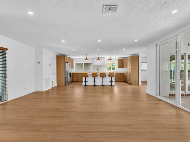 3264 Lakeview Drive, Delray Beach, FL 33445