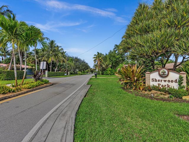 3264 Lakeview Drive, Delray Beach, FL 33445