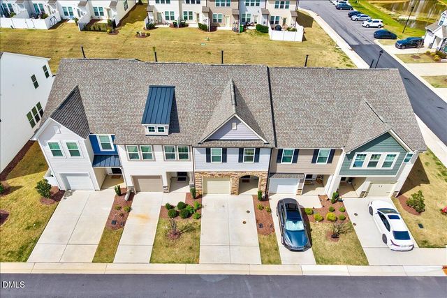 18 Clear Bead Court, Clayton, NC 27527