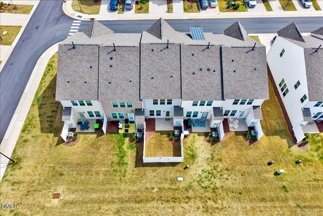 18 Clear Bead Court, Clayton, NC 27527