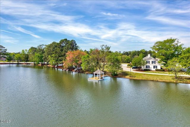 18 Clear Bead Court, Clayton, NC 27527
