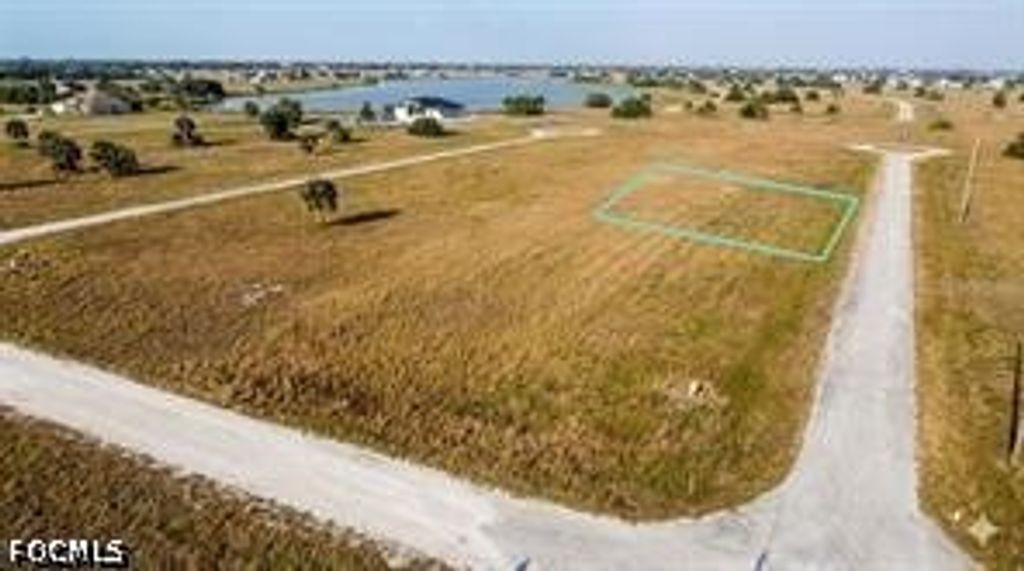 9 Dogwood LN, Placida, FL 33946