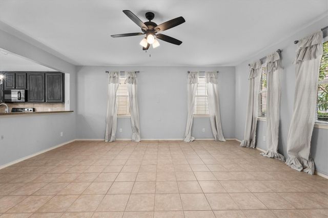 2131 Kemah Village Drive, Kemah, TX 77565