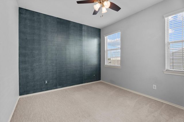 2131 Kemah Village Drive, Kemah, TX 77565