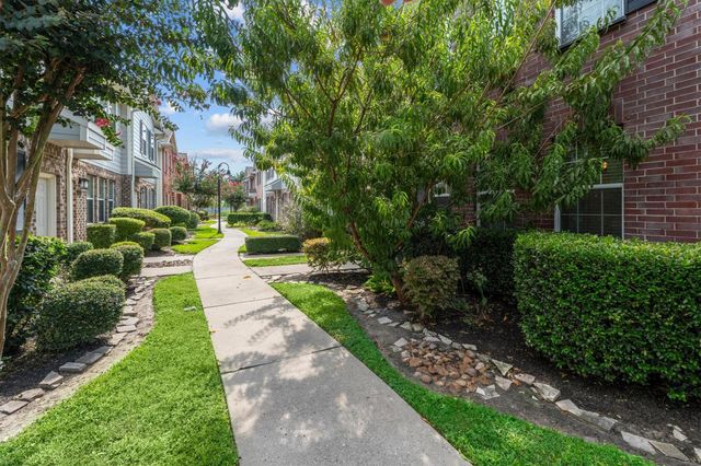 2131 Kemah Village Drive, Kemah, TX 77565