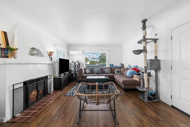 4766 College Avenue, San Diego, CA 92115