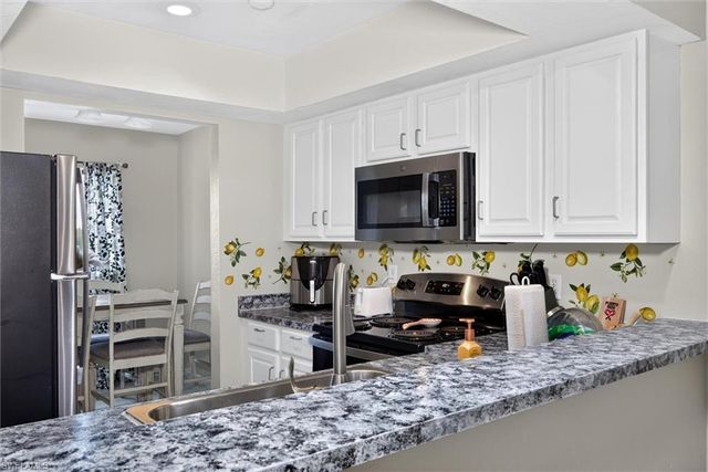 2221 E 5th ST 21, Lehigh Acres, FL 33936