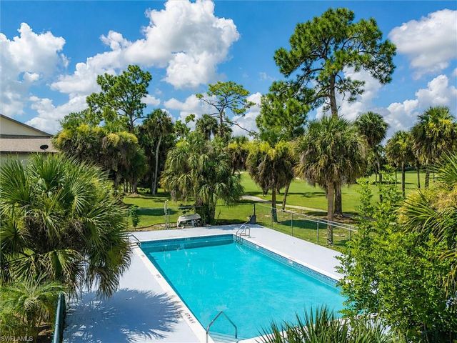 2221 E 5th ST 21, Lehigh Acres, FL 33936