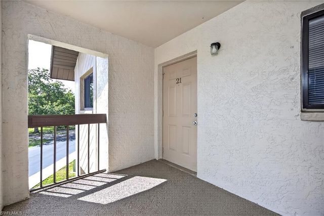 2221 E 5th ST 21, Lehigh Acres, FL 33936