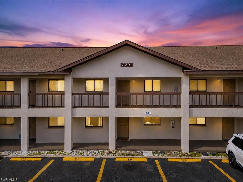 2221 E 5th ST 21, Lehigh Acres, FL 33936