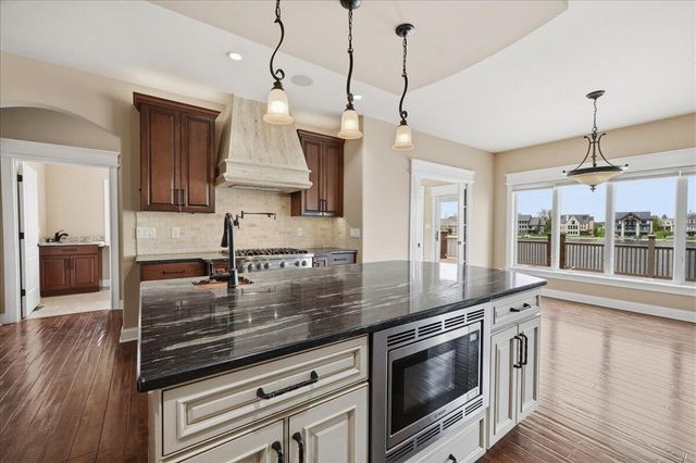 8858 Doubletree Drive S, Crown Point, IN 46307