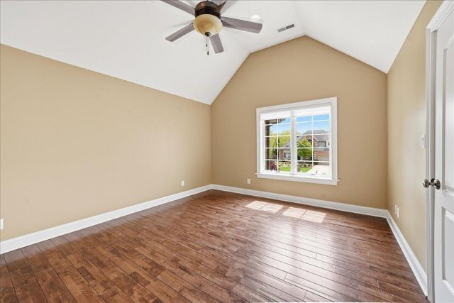 8858 Doubletree Drive S, Crown Point, IN 46307
