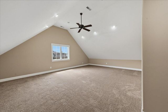 8858 Doubletree Drive S, Crown Point, IN 46307