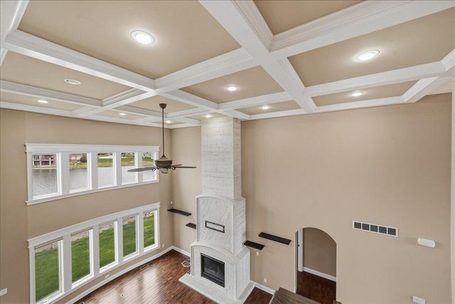 8858 Doubletree Drive S, Crown Point, IN 46307