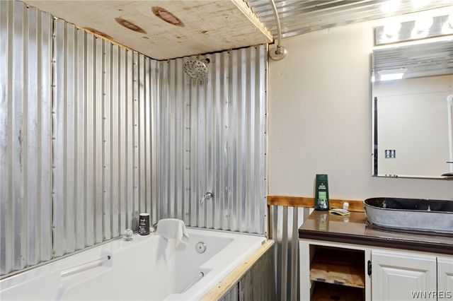 7142 Taylor Road, Boston, NY 14075