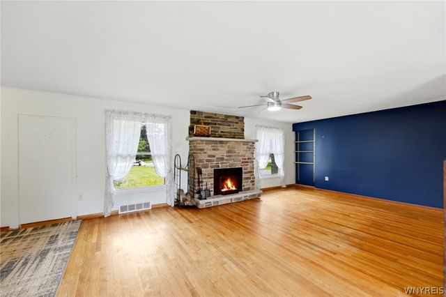7142 Taylor Road, Boston, NY 14075