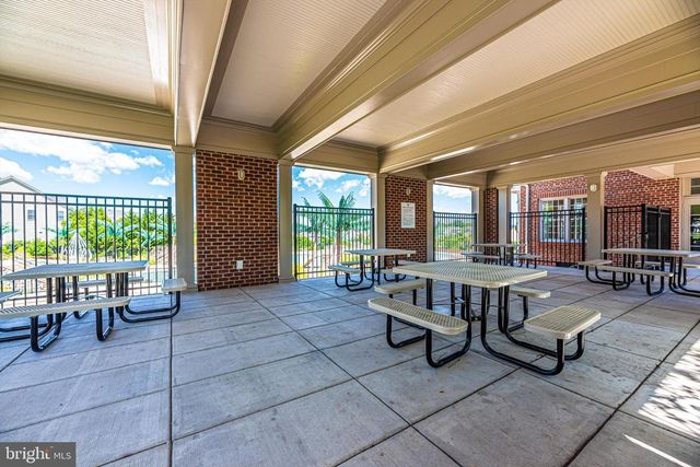 9137 LANDON HOUSE LN, Frederick, MD 21704