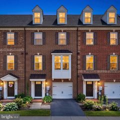 9137 LANDON HOUSE LN, Frederick, MD 21704