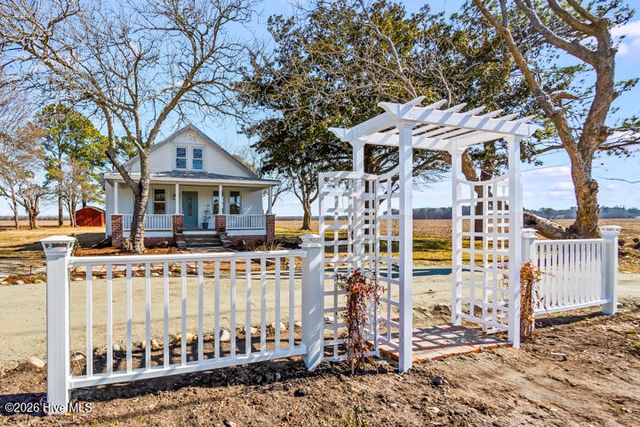 22917 Nc Highway 55, Oriental, NC 28571