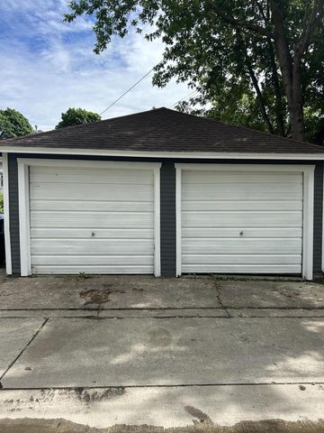 6200 W Locust STREET, Milwaukee, WI 53210