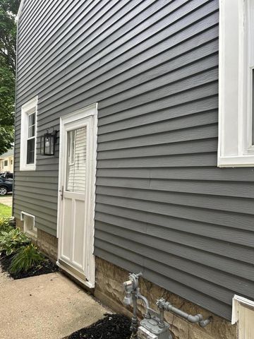 6200 W Locust STREET, Milwaukee, WI 53210