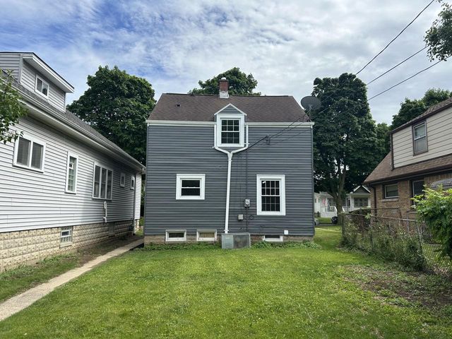 6200 W Locust STREET, Milwaukee, WI 53210