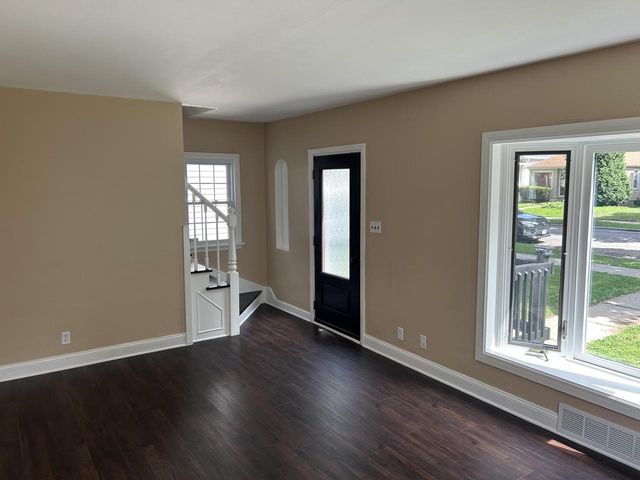 6200 W Locust STREET, Milwaukee, WI 53210