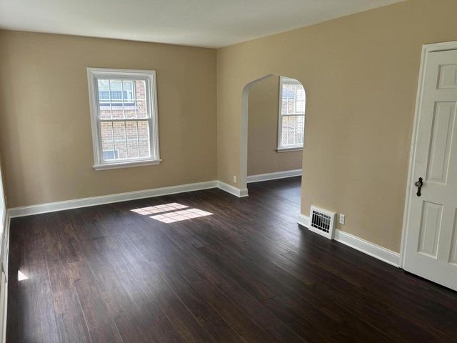 6200 W Locust STREET, Milwaukee, WI 53210