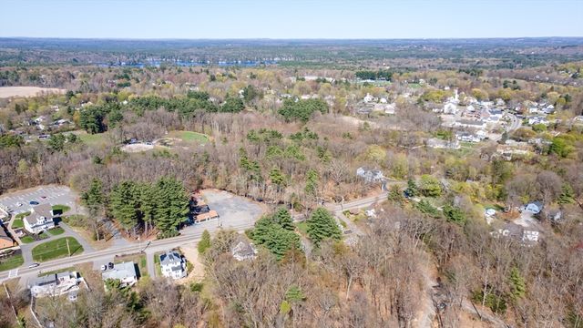 846 Massachusetts Ave, Lunenburg, MA 01462