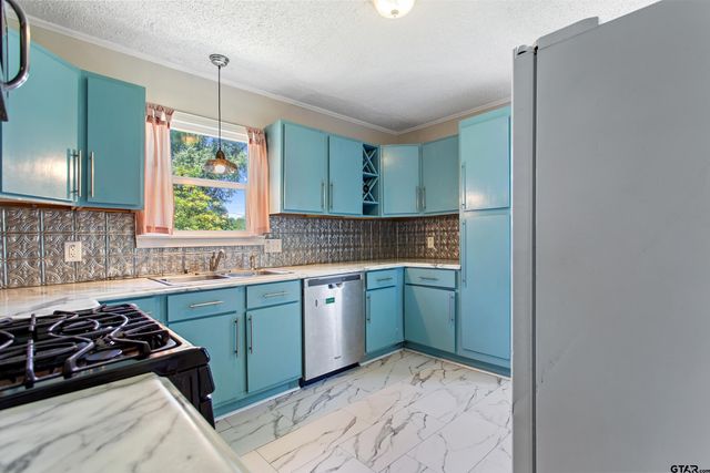 1126 Skyline Street, Tyler, TX 75701