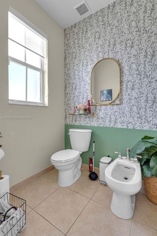 10788 NW 76th Ln, Doral, FL 33178