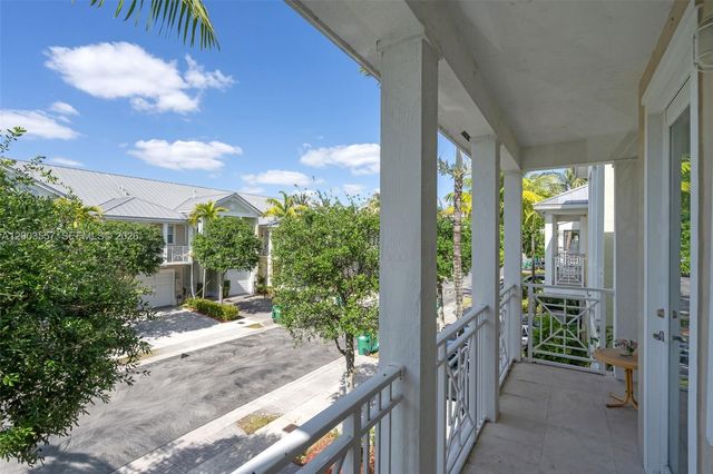 10788 NW 76th Ln, Doral, FL 33178