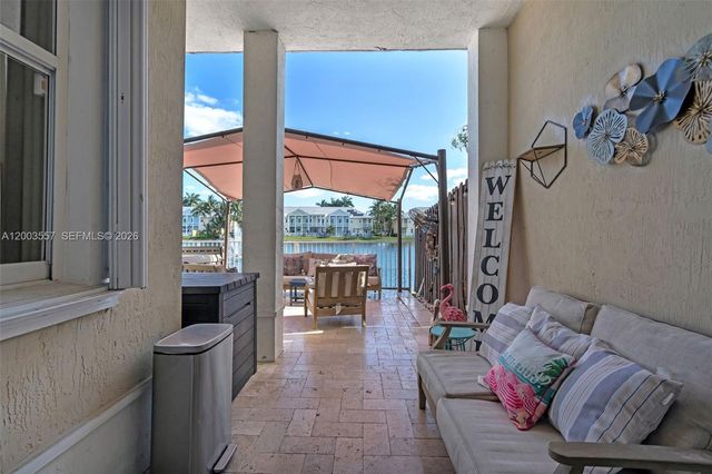 10788 NW 76th Ln, Doral, FL 33178