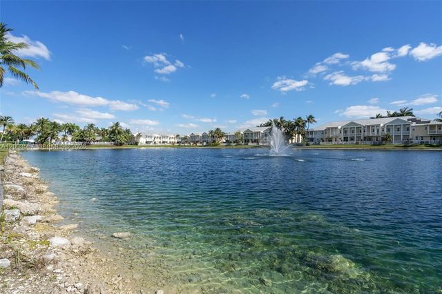 10788 NW 76th Ln, Doral, FL 33178