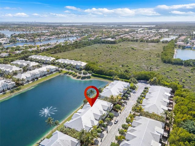 10788 NW 76th Ln, Doral, FL 33178