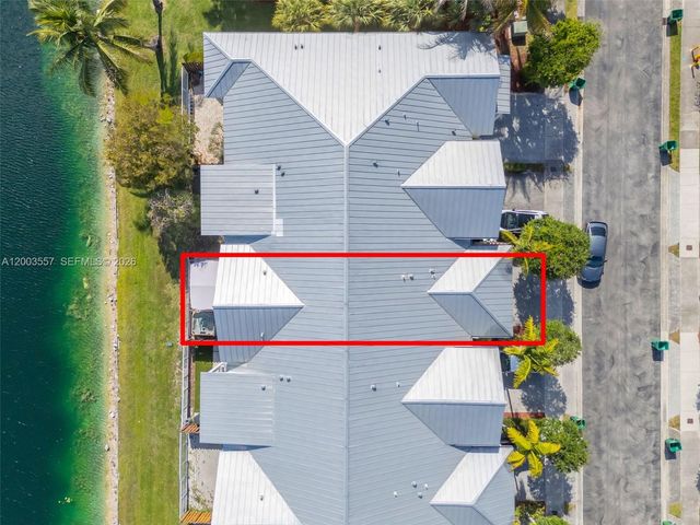 10788 NW 76th Ln, Doral, FL 33178