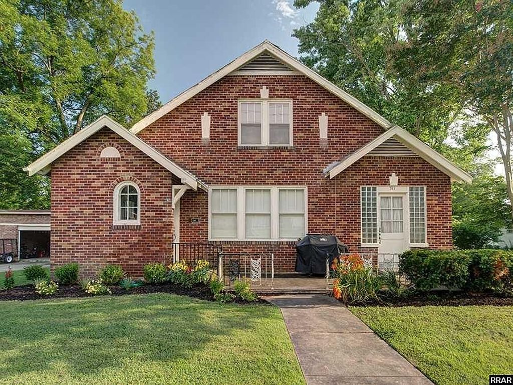 311 Main St, Martin, TN 38237