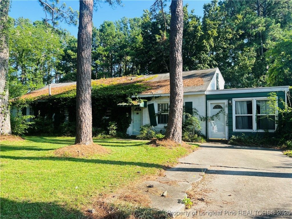 801 E 13th Street, Lumberton, NC 28358