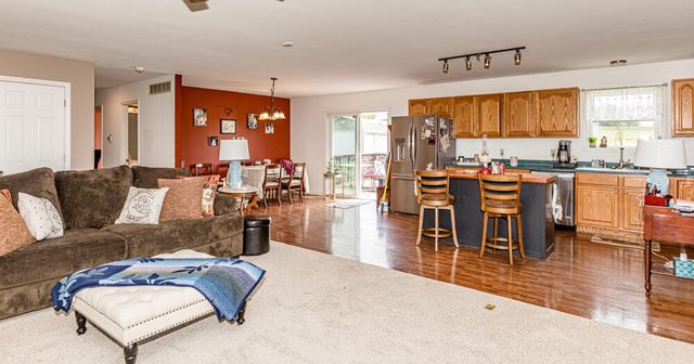 1569 Newtown Pike, Georgetown, KY 40324